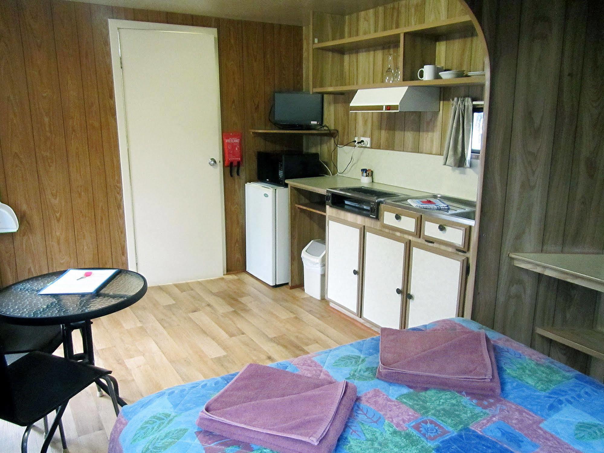 Acclaim Gateway Caravan Park Dundas Exteriör bild